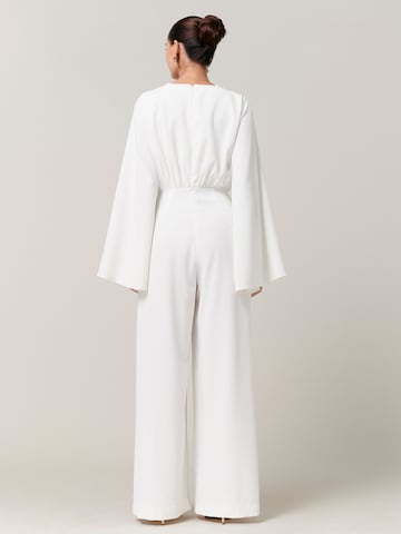 Salopeta 'Alexa' de la Sável pe alb: spate