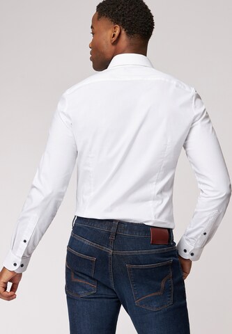 Coupe slim Chemise business 'Extra Slim' ROY ROBSON en blanc