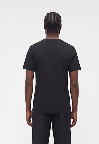 Nike Sportswear Majica | črna barva