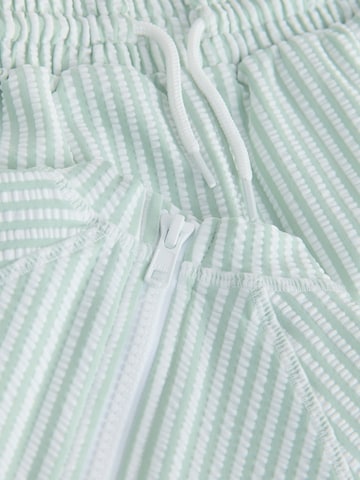 Next УФ-защита в Зеленый