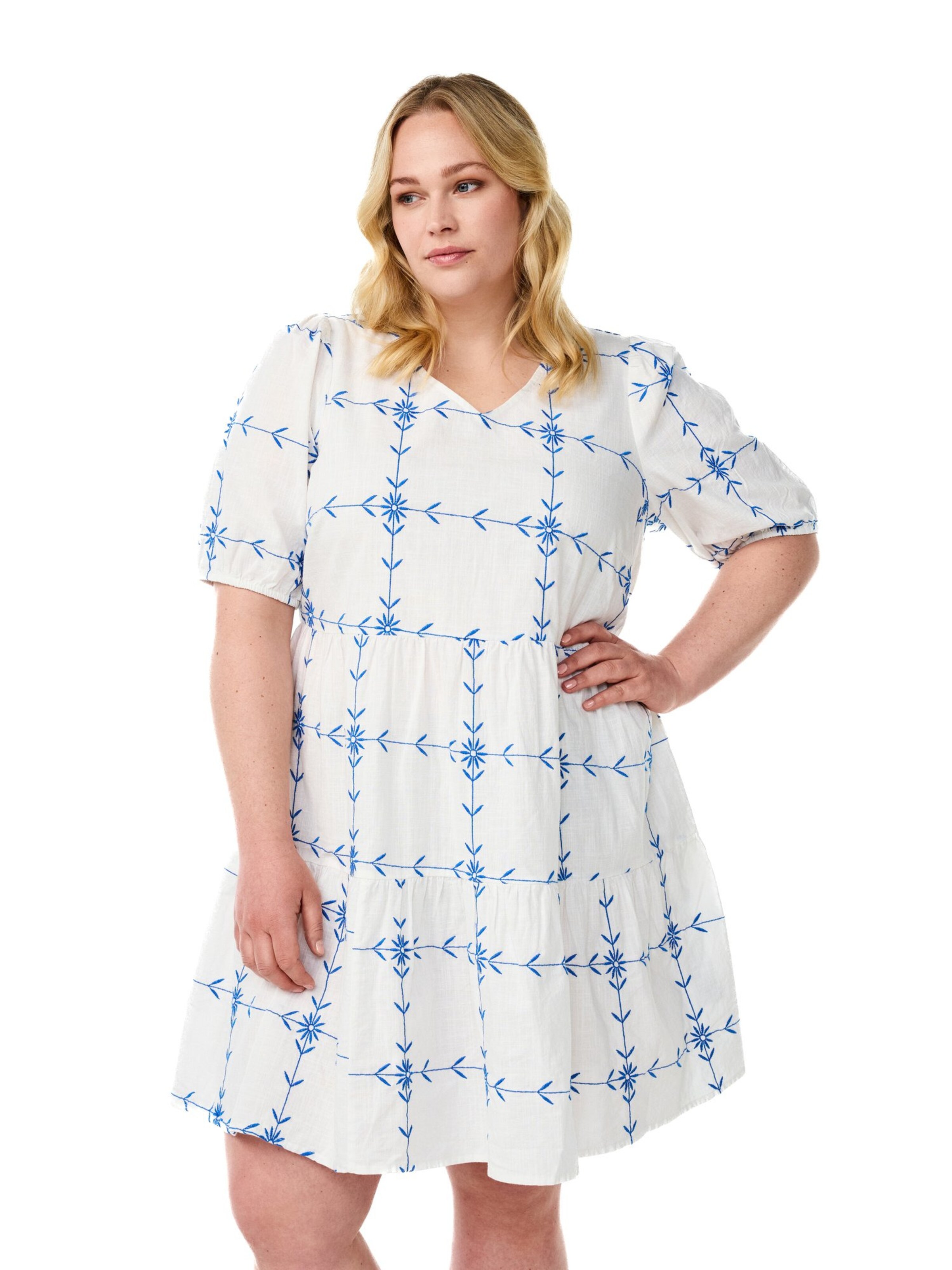 ZizziHaljina - bijela boja: prednji dio