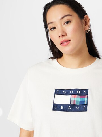 Tommy Jeans Curve - Camiseta en blanco