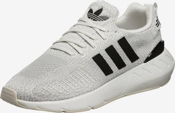 ADIDAS ORIGINALS Running shoe 'Swift Run 22' in White: front