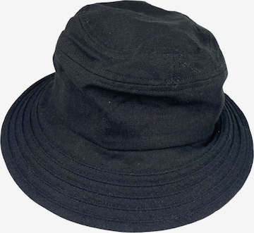 Kumixi Pet 'Sommerhut' in Zwart: voorkant