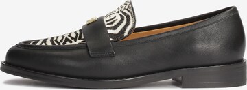 Kazar Moccasins in Black: front