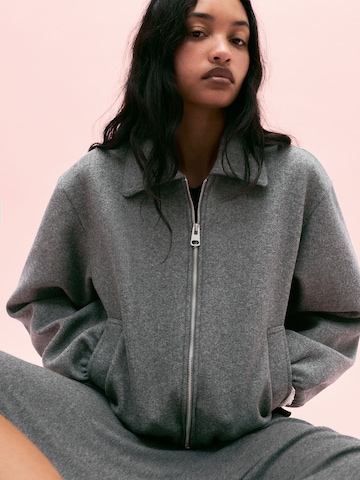 Veste mi-saison Pull&Bear en gris