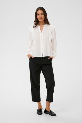 Chemisier 'KALiva' Kaffe en blanc