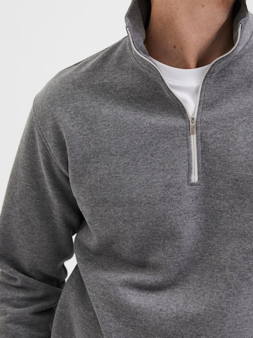 SELECTED HOMME Sweatshirt 'KEIRAN' i grå