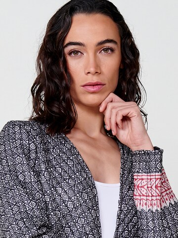 KOROSHI Between-season jacket in Black