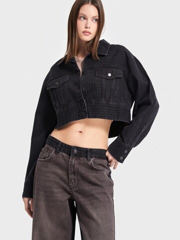 IT'S BASIC Tussenjas 'Striped Denim Jacket' in Zwart