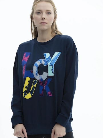 SCR. Athletic Sweater 'ILONA' in Blue: front