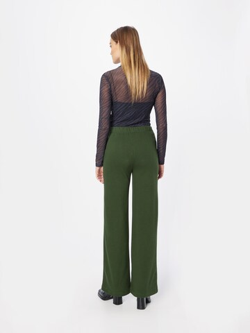 Loosefit Pantaloni di Nasty Gal in verde