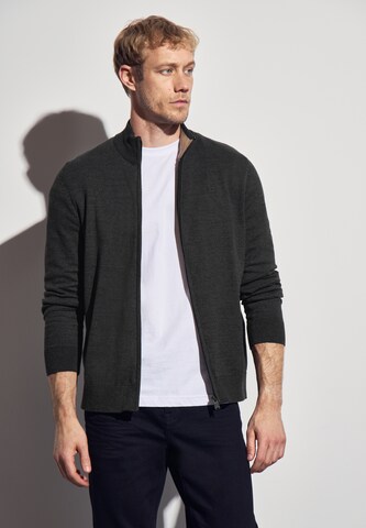 Street One MEN Strickjacke in Grau: Vorderseite