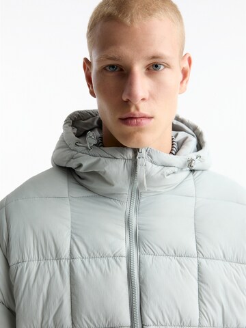 Pull&Bear Tussenjas in Grijs