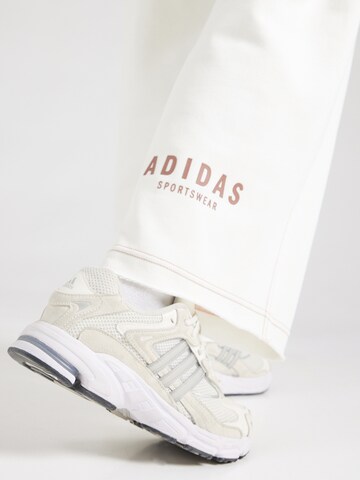 ADIDAS SPORTSWEAR Zvonové kalhoty Sportovní kalhoty 'ALL SZN' – bílá