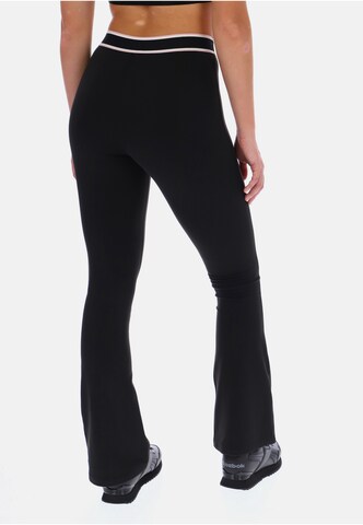 Flared Leggings di Ted Baker in nero: dietro
