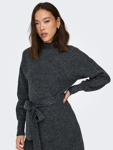 ONLY Knitted dress 'THILDE' in Grey