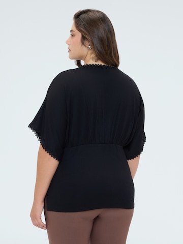 Fiorella Rubino Blouse in Zwart