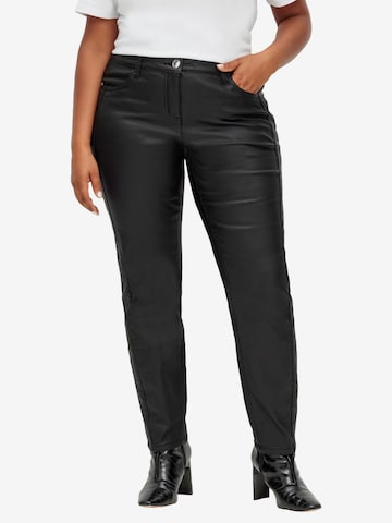 Coupe slim Pantalon SHEEGO en noir : devant