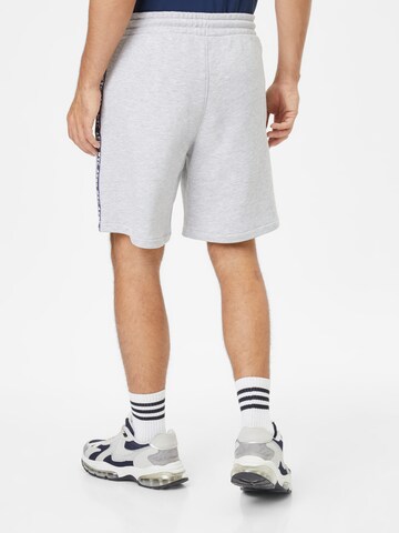 AÉROPOSTALE Regular Shorts in Grau