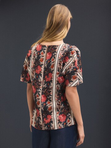 Next Shirt in Red