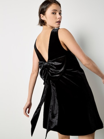 Robe ' ' Apricot en noir