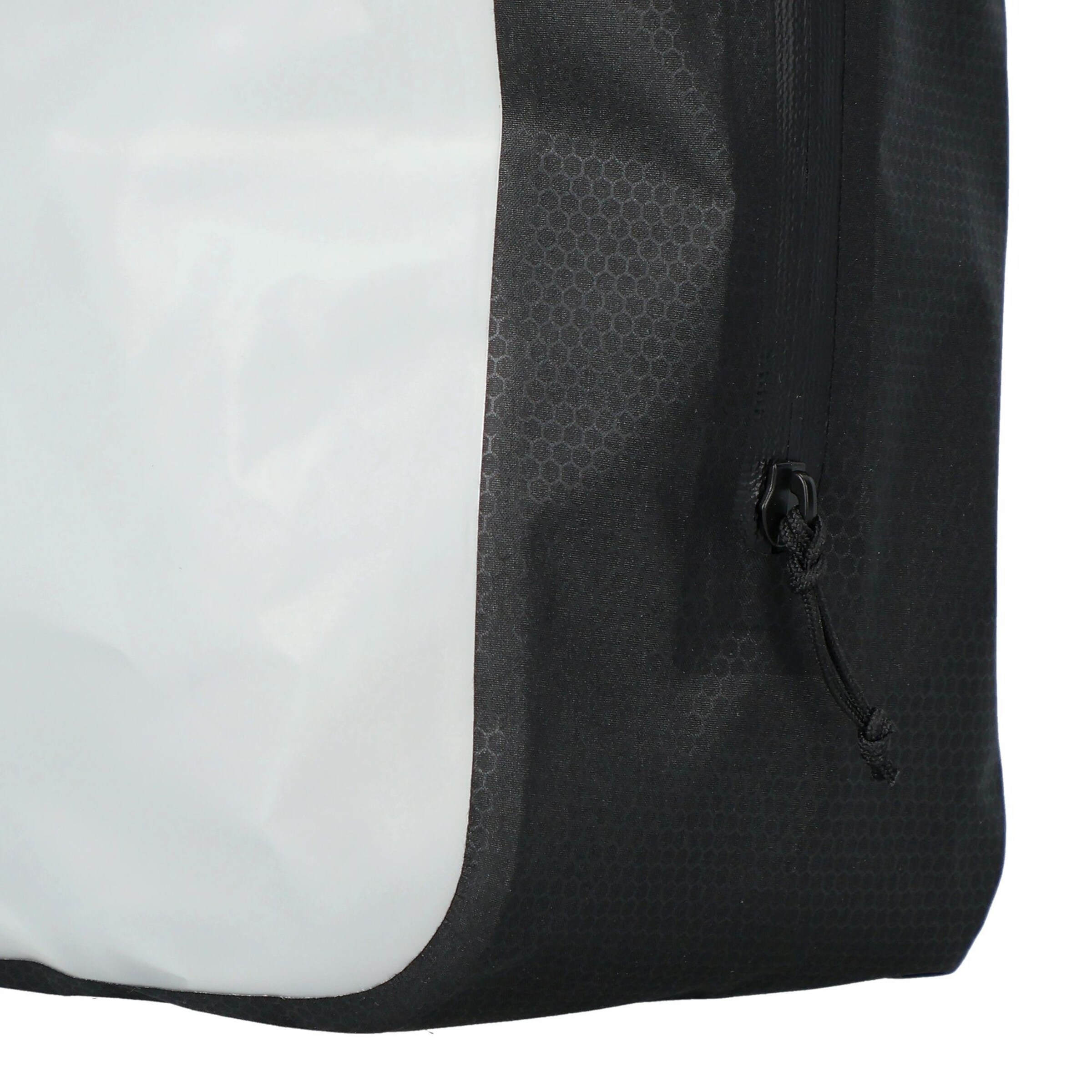 MAMMUT Toiletry Bag in Transparent