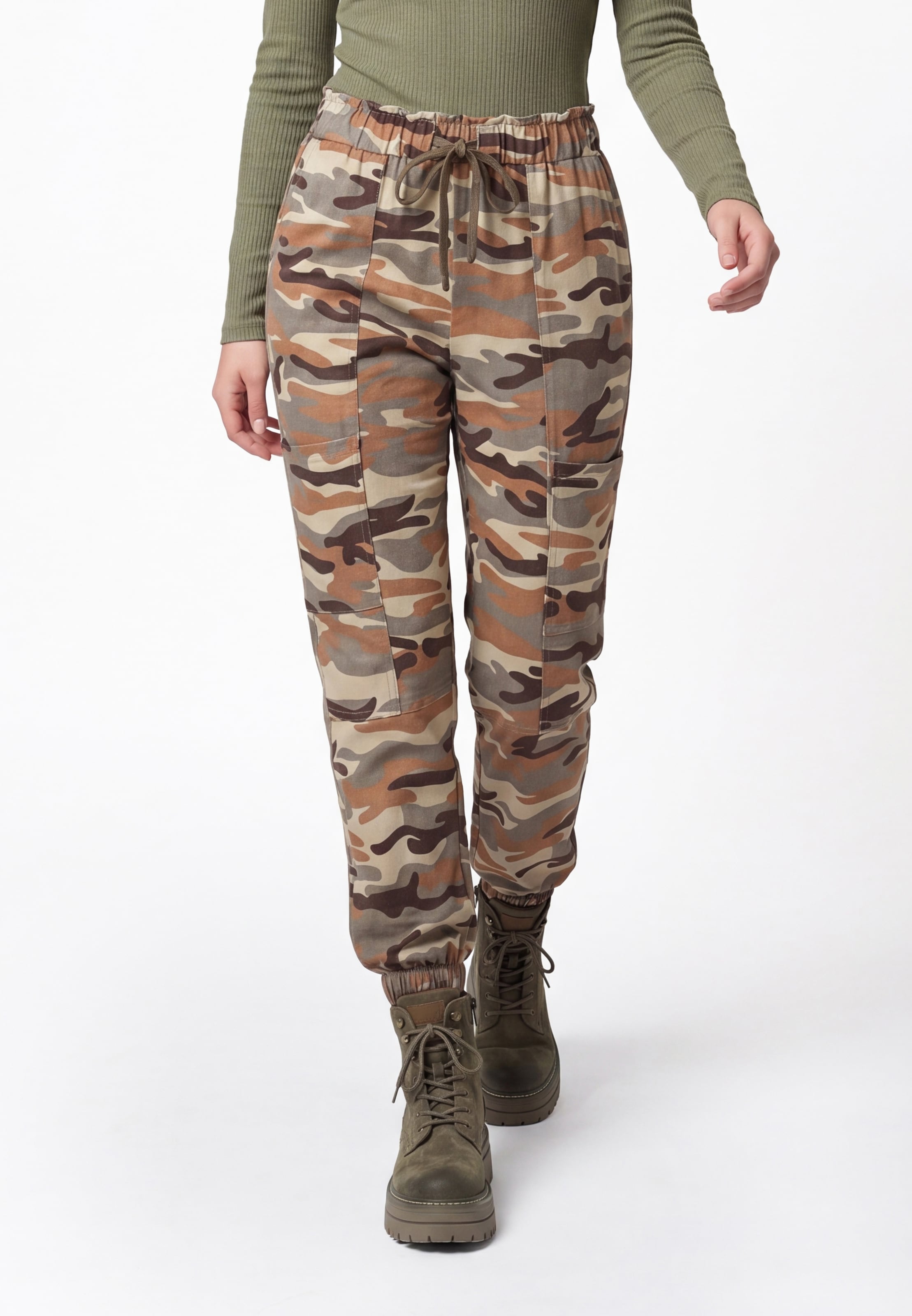 MYMO Loosefit Broek in Groen: voorkant