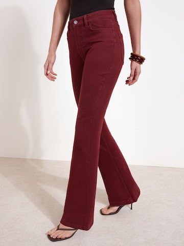 Friends Like These Boot cut Jeans in Red