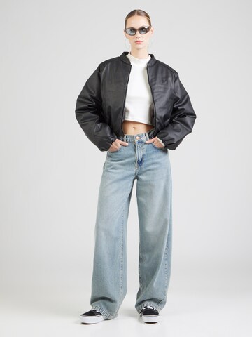 Tricou de la VANS pe alb