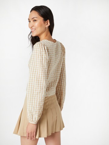 Daahls by Emma Roberts exclusively for ABOUT YOU - Blusa 'Hailey' en beige