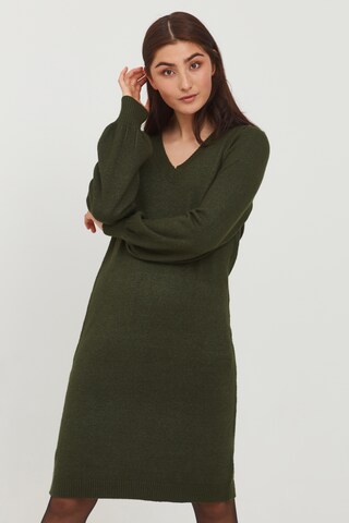 Robes en maille 'MILO' b.young en vert : devant