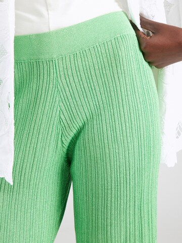 évasé Pantalon 'VIFame' VILA en vert