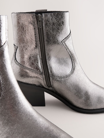 Bottes de cowboy 'Forever Comfort' Next en argent