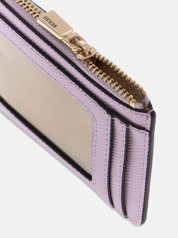 GUESS Case 'Patsie' in Purple