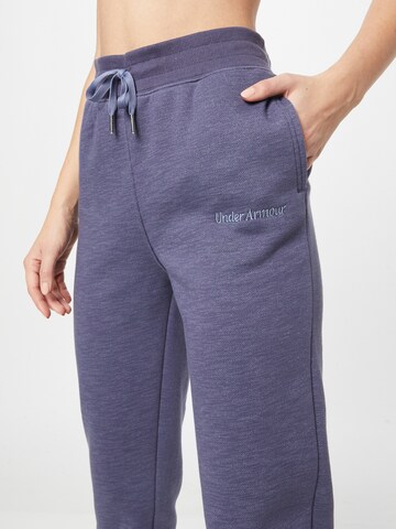 Effilé Pantalon de sport 'Essential' UNDER ARMOUR en gris