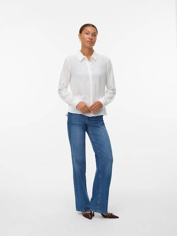 VERO MODA Blouse 'VMBUMPY' in White: front