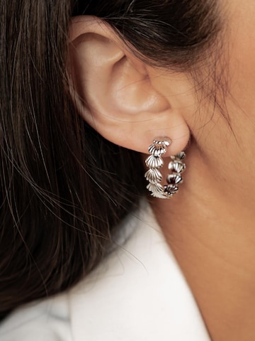 Boucles d'oreilles 'Coastal Shell' Hey Happiness en argent : devant