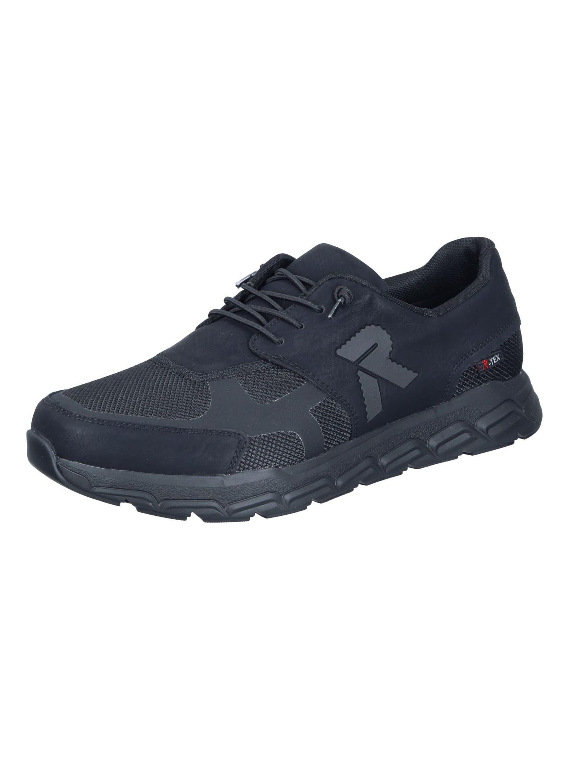 Chaussure basse Rieker en noir : devant