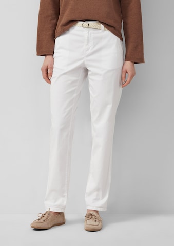 Regular Pantalon chino ' ' s.Oliver en blanc : devant