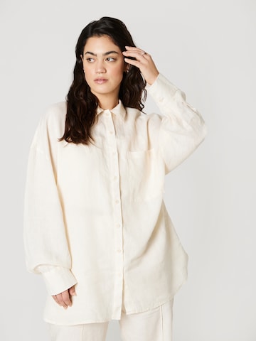 A LOT LESS - Blusa 'Glenn' en beige