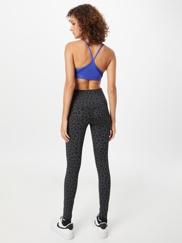 NIKE Slimfit Sportbroek in Grijs