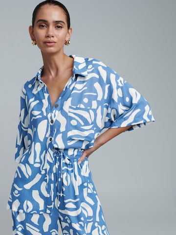 Camicia da donna 'KADY' di St MRLO in blu: frontale