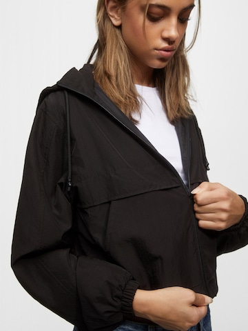 Pull&Bear Between-Season Jacket in Black