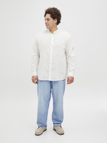 Slim fit Camicia 'JJEBreeze' di Jack & Jones Plus in bianco