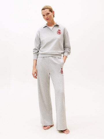 TOMMY HILFIGER Sweatshirt in Grey