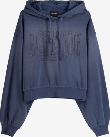 Sweat-shirt Bershka en bleu : devant