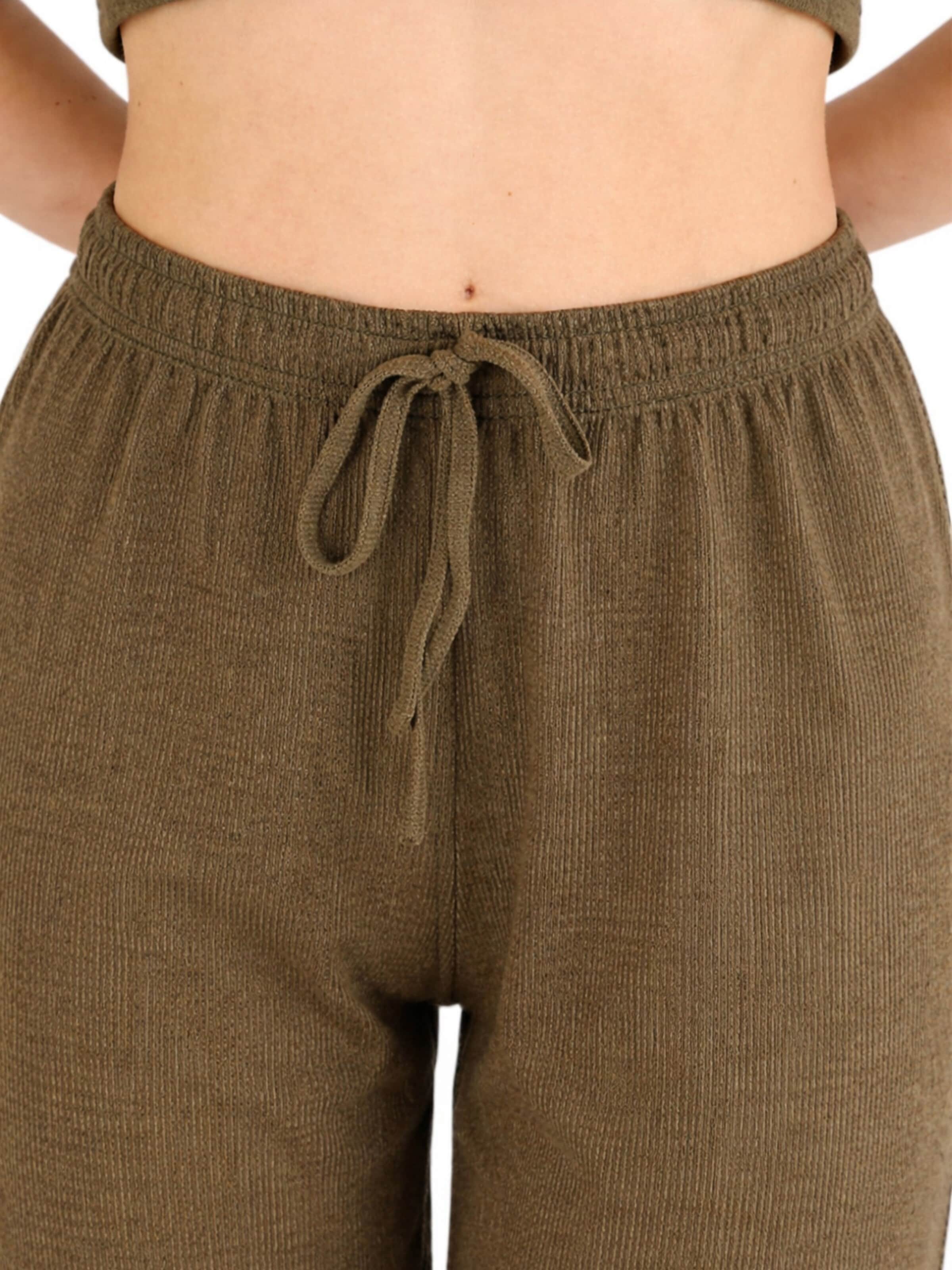 Wide leg Pantaloni 'FLORYN – Palazzohose Crinkle' di fashionshowcase in verde