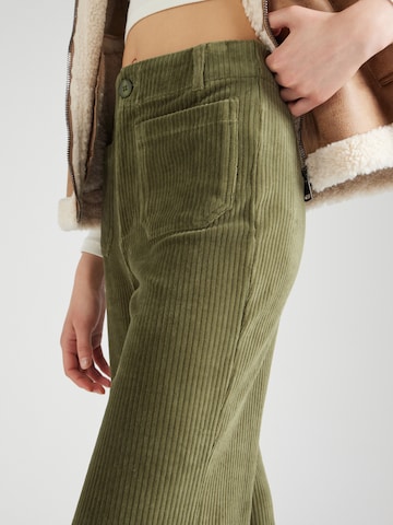 regular Pantaloni di Derhy in verde