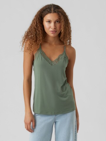 VERO MODA Top in Green: front